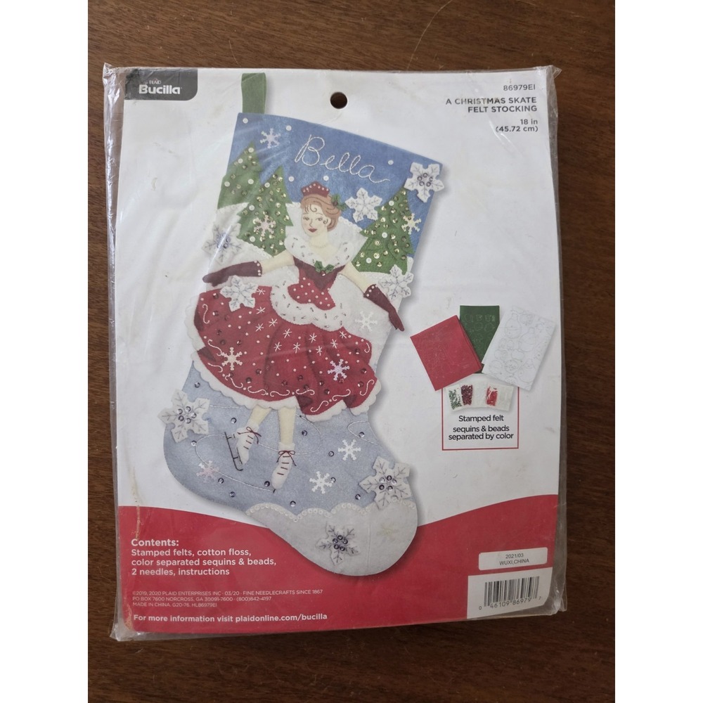 Bucilla A Christmas Skate Felt Stocking Kit Beads Sequins 86979EI